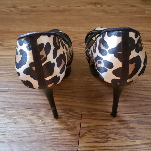 Zara Satin Leopards Peep Toe - Picture 6 of 7